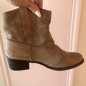Brand new tan suede booties
